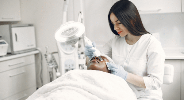 HydraFacial in Lahore for Students, Professionals & Brides